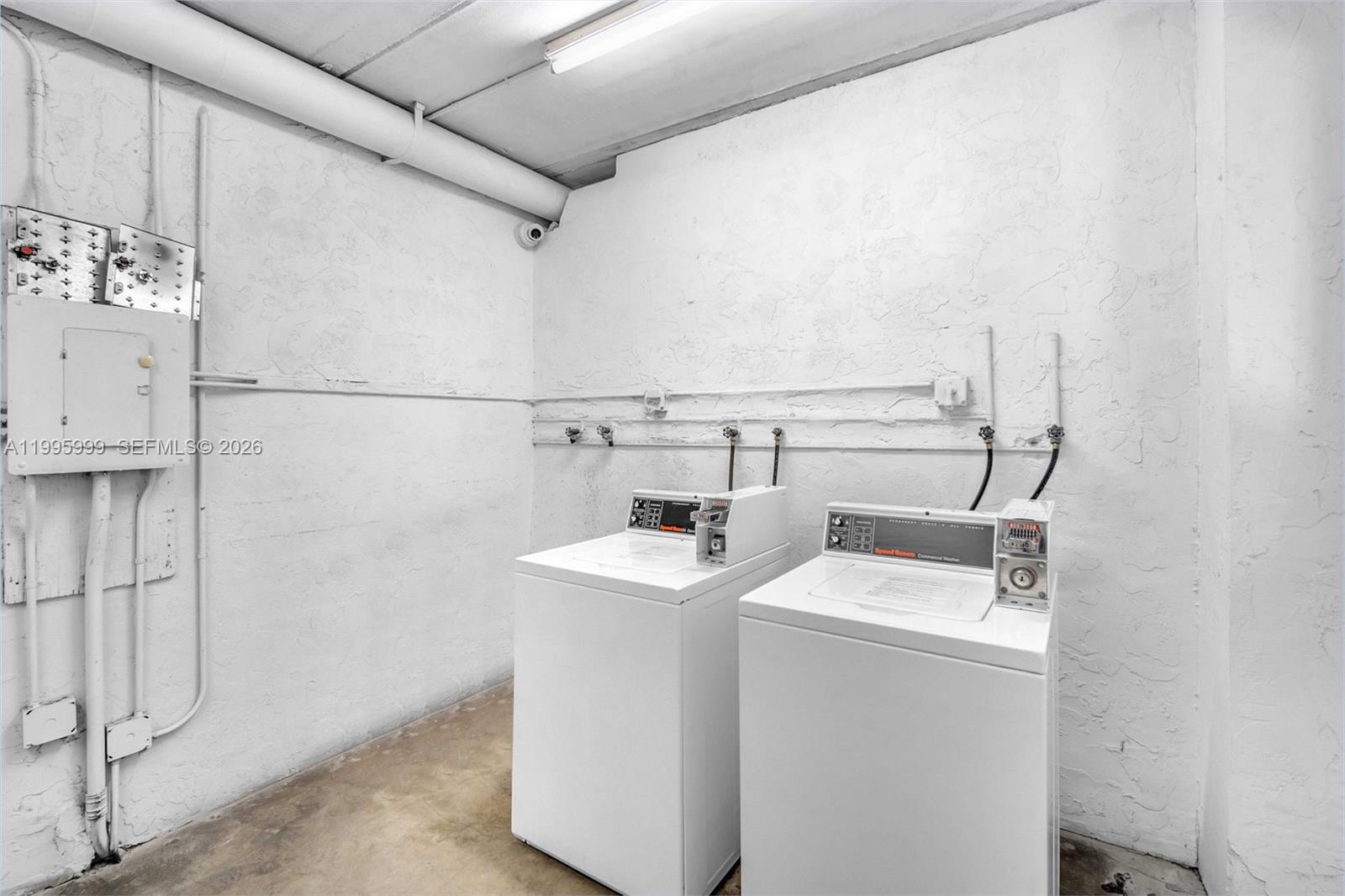 APARTMENTS ENCHANTE CONDO - Residential