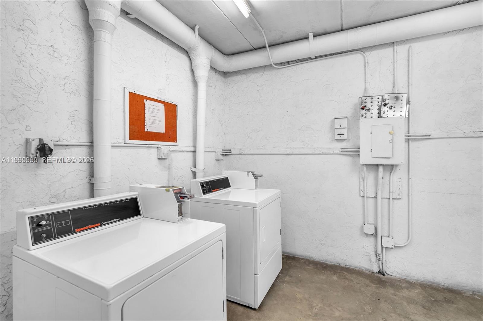 APARTMENTS ENCHANTE CONDO - Residential