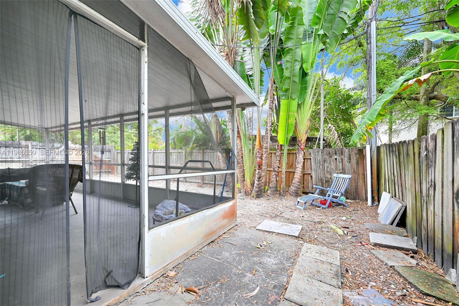 OCEAN BOULEVARD PARK - Residential Income