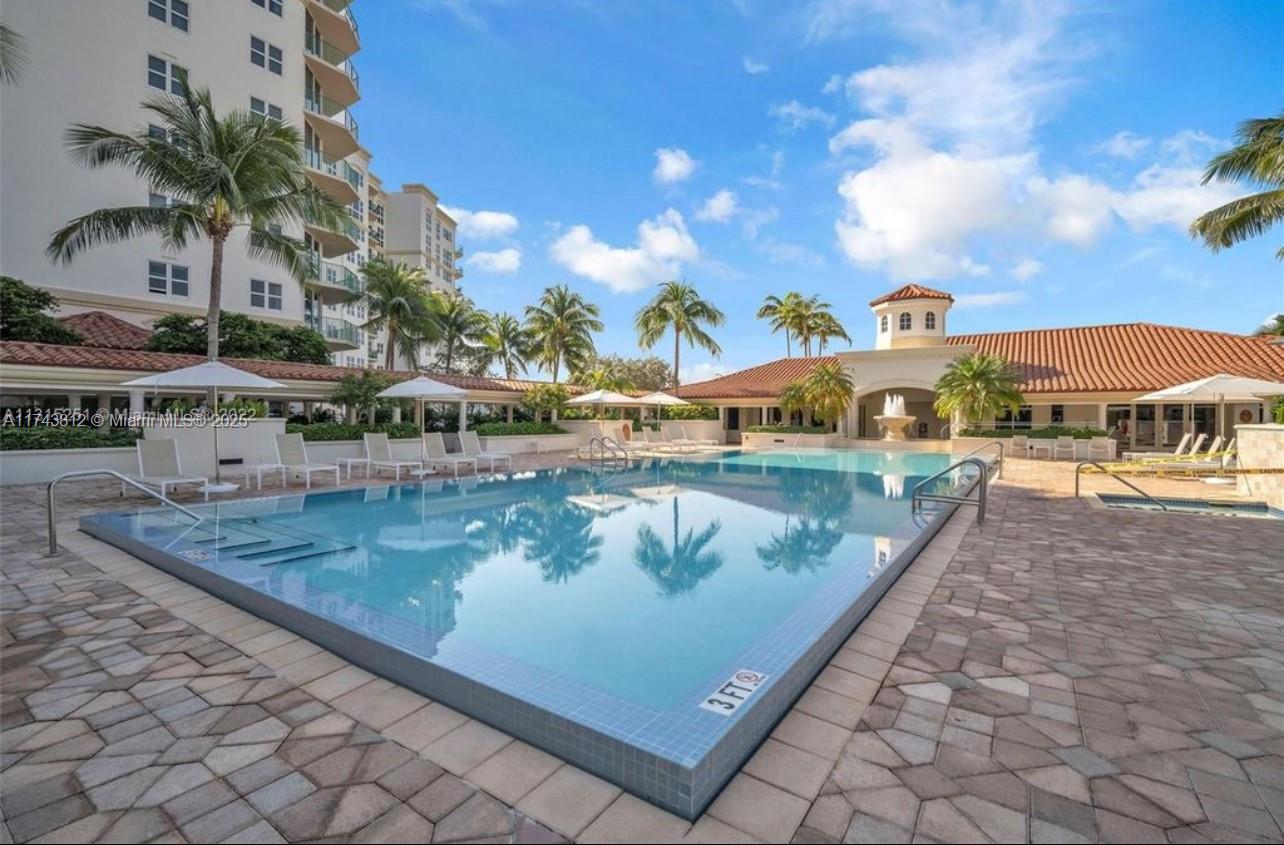 TURNBERRY VILLAGE SO TOWE - Residential