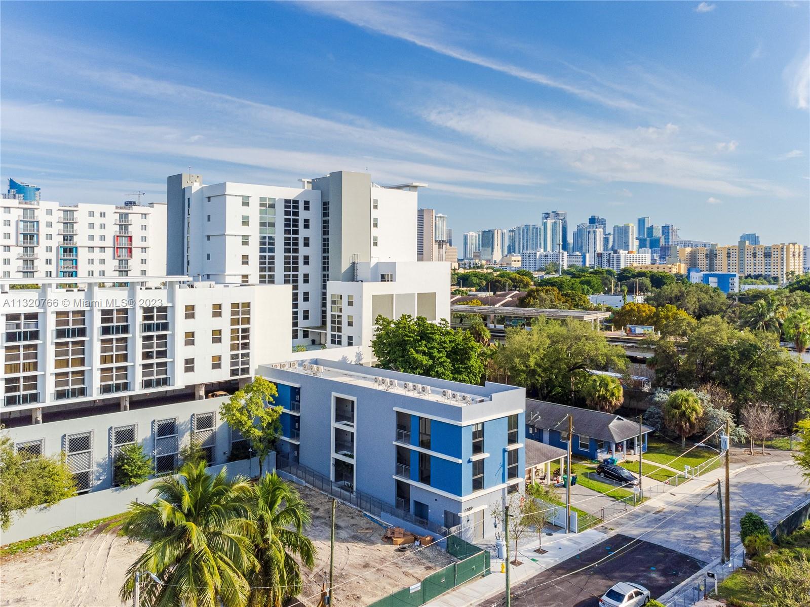 HIGHLAND PARK - Residential Lease