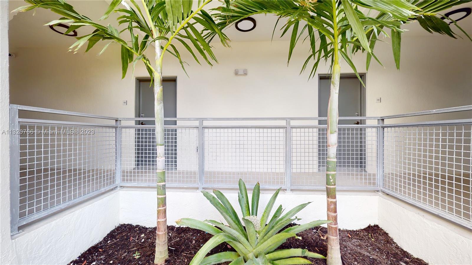 HIGHLAND PARK - Residential Lease