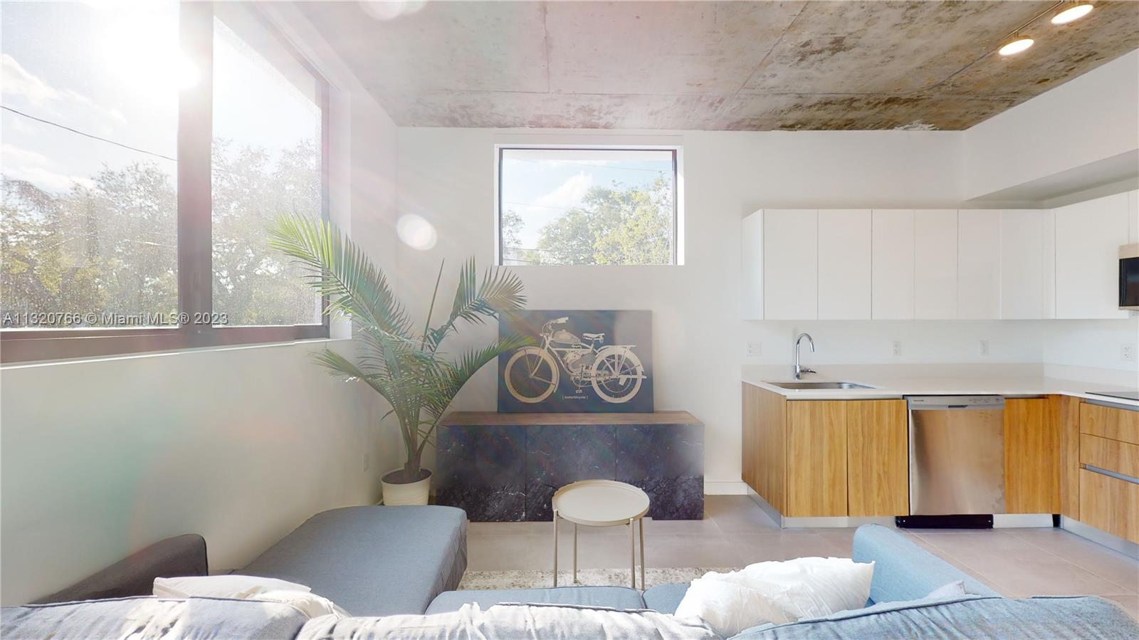 HIGHLAND PARK - Residential Lease