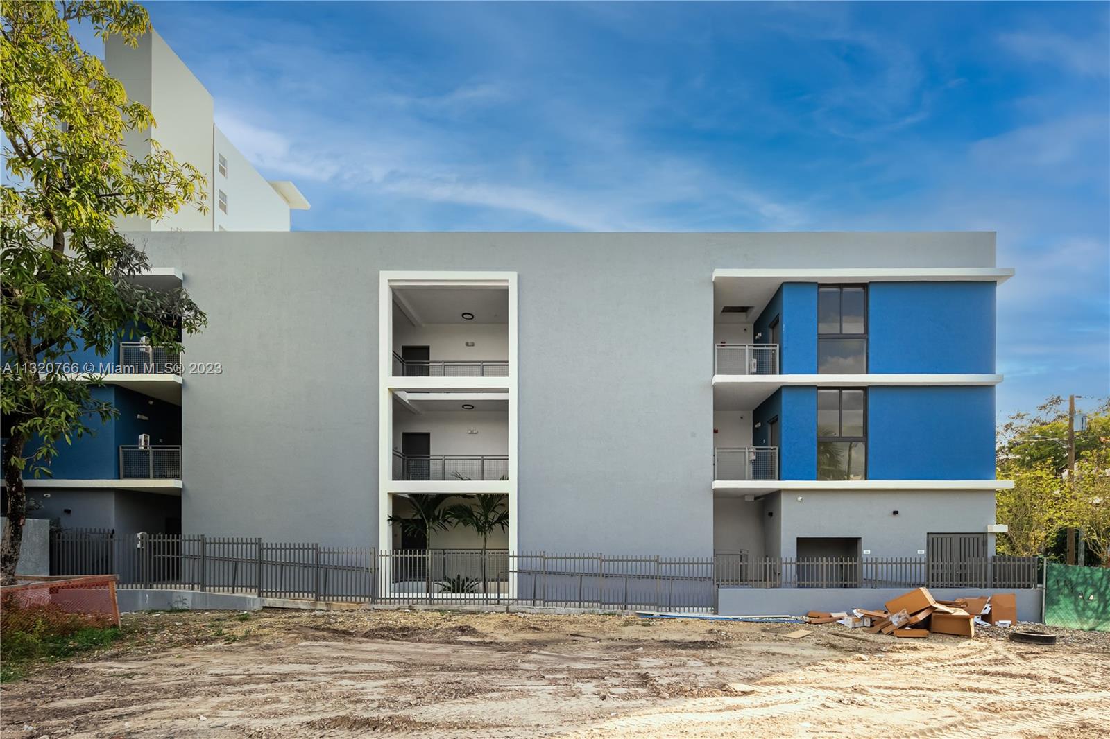 HIGHLAND PARK - Residential Lease
