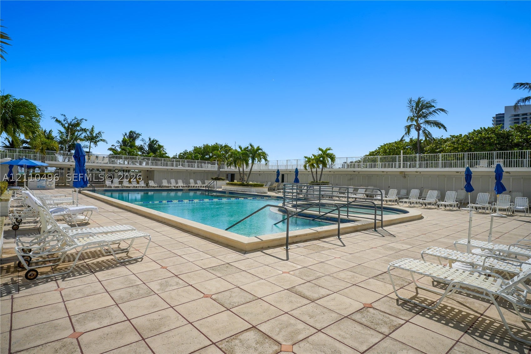 4747 Collins Ave 306