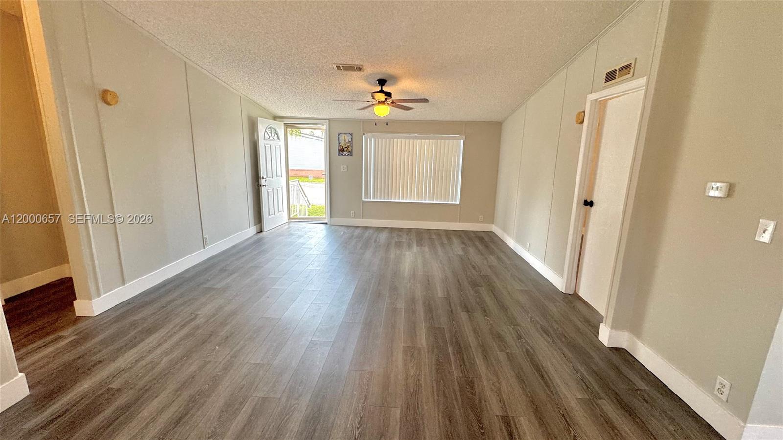 COCOWALK ESTATES - Residential Lease