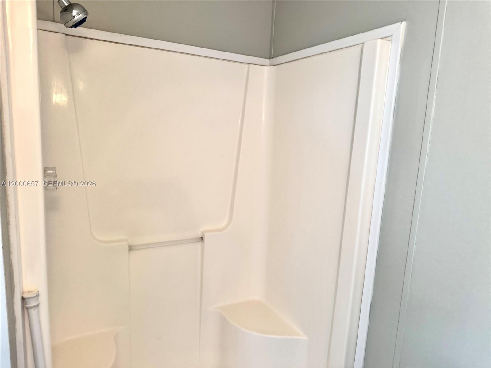 COCOWALK ESTATES - Residential Lease