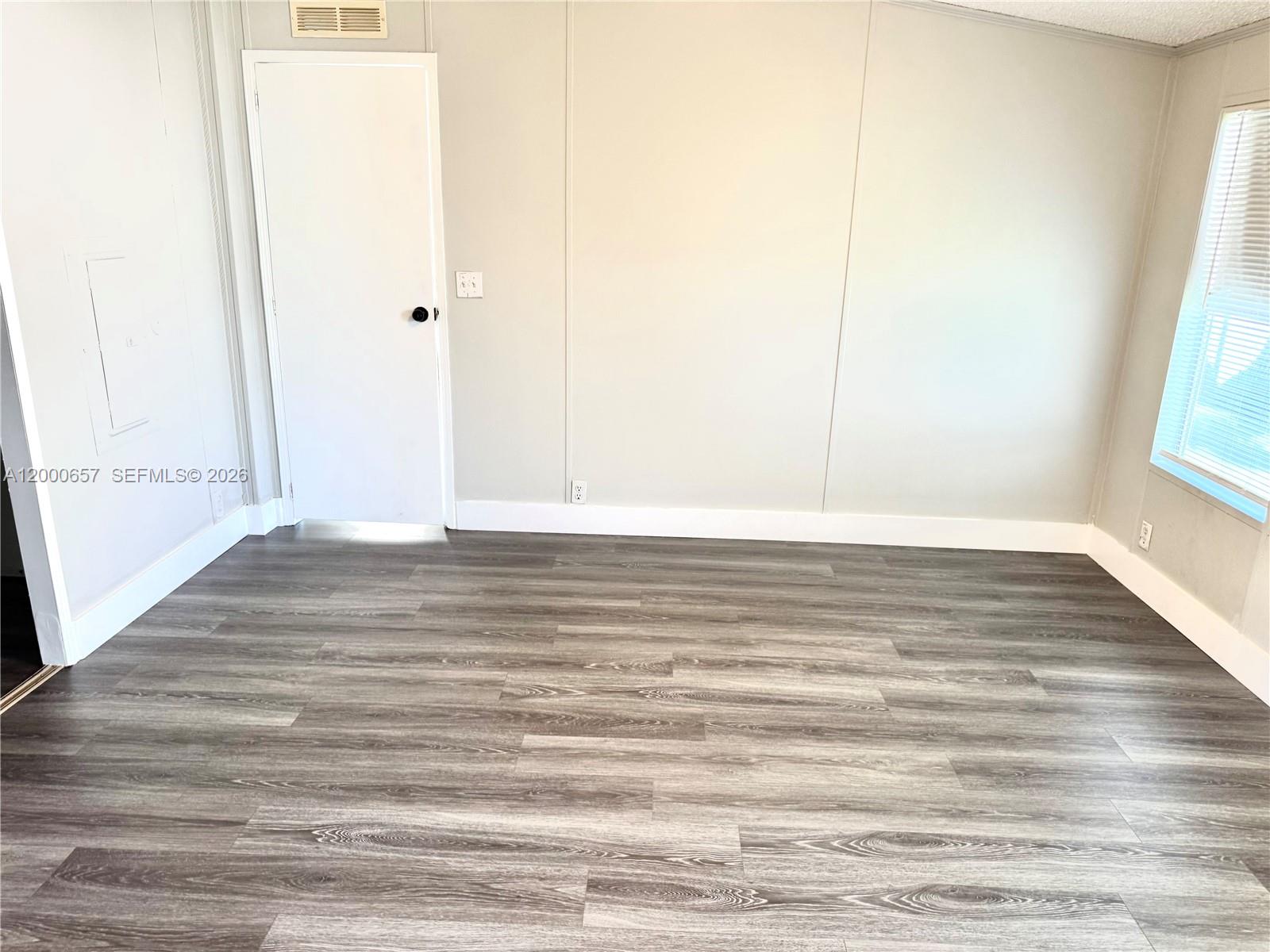 COCOWALK ESTATES - Residential Lease