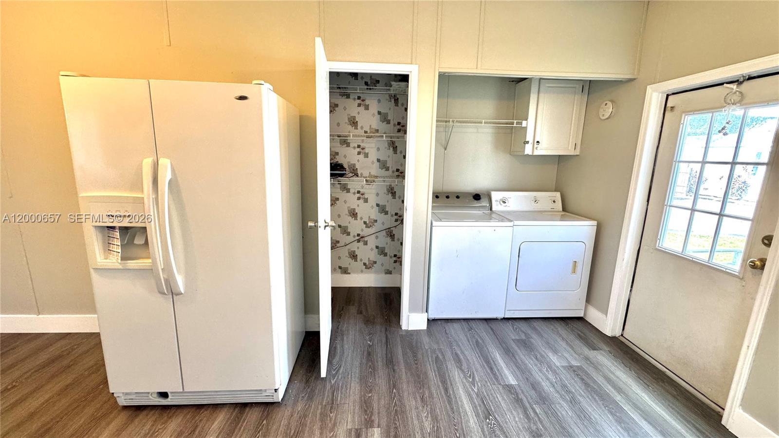 COCOWALK ESTATES - Residential Lease