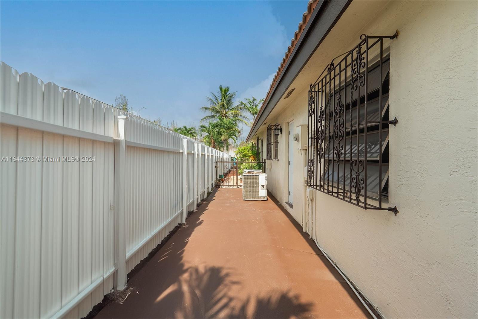 UNIVERSITY PARK WEST SEC - Residential
