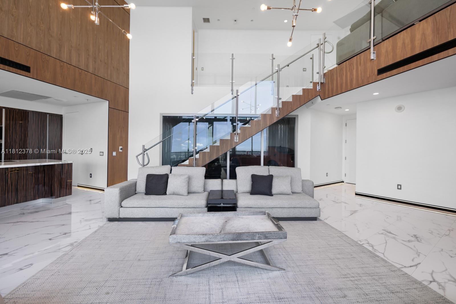 18555 COLLINS AVENUE COND - Residential Lease