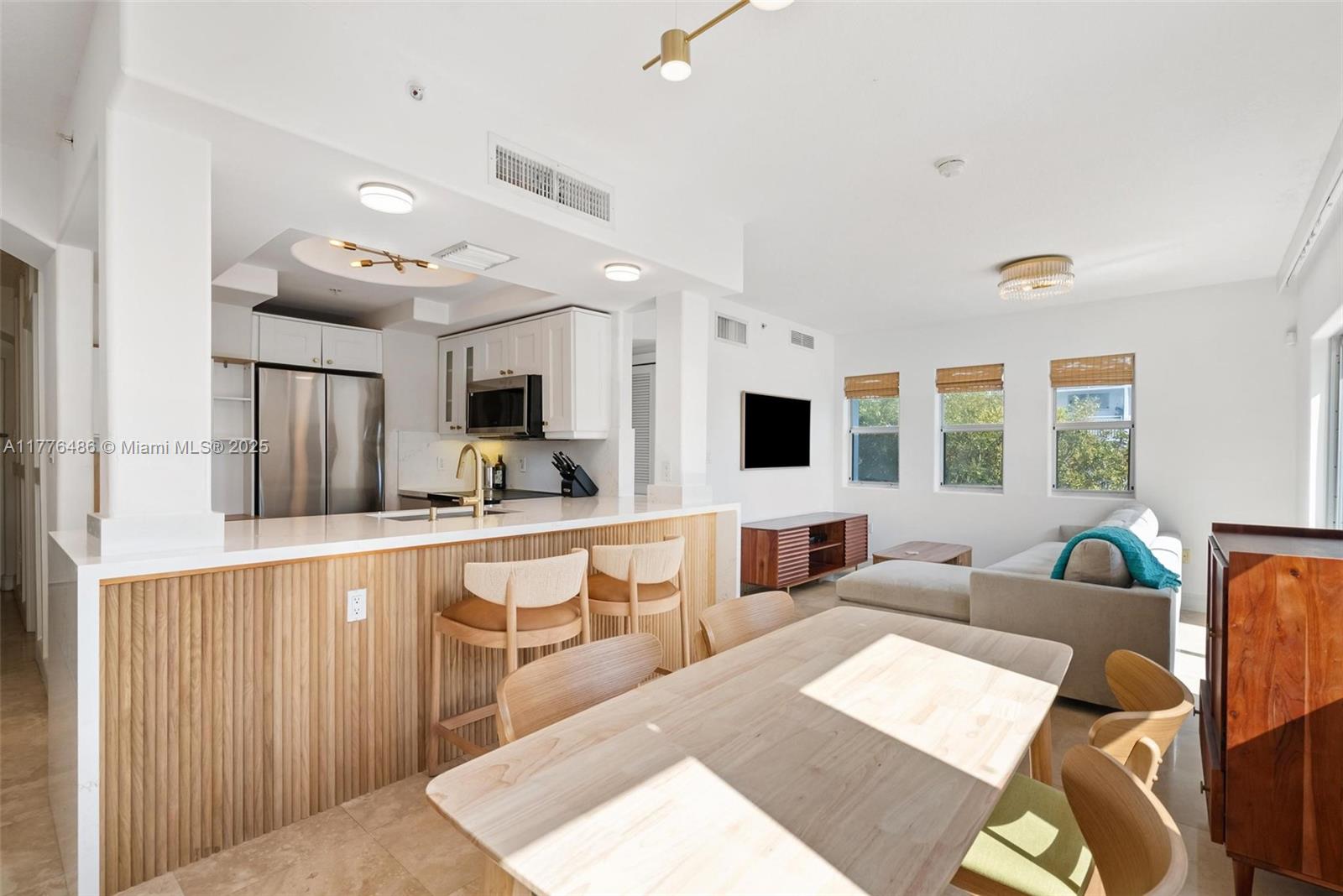 Rental Property at 1040 10th St 304, Miami Beach, Miami-Dade County, Florida - Bedrooms: 1 
Bathrooms: 2  - $3,950 MO.