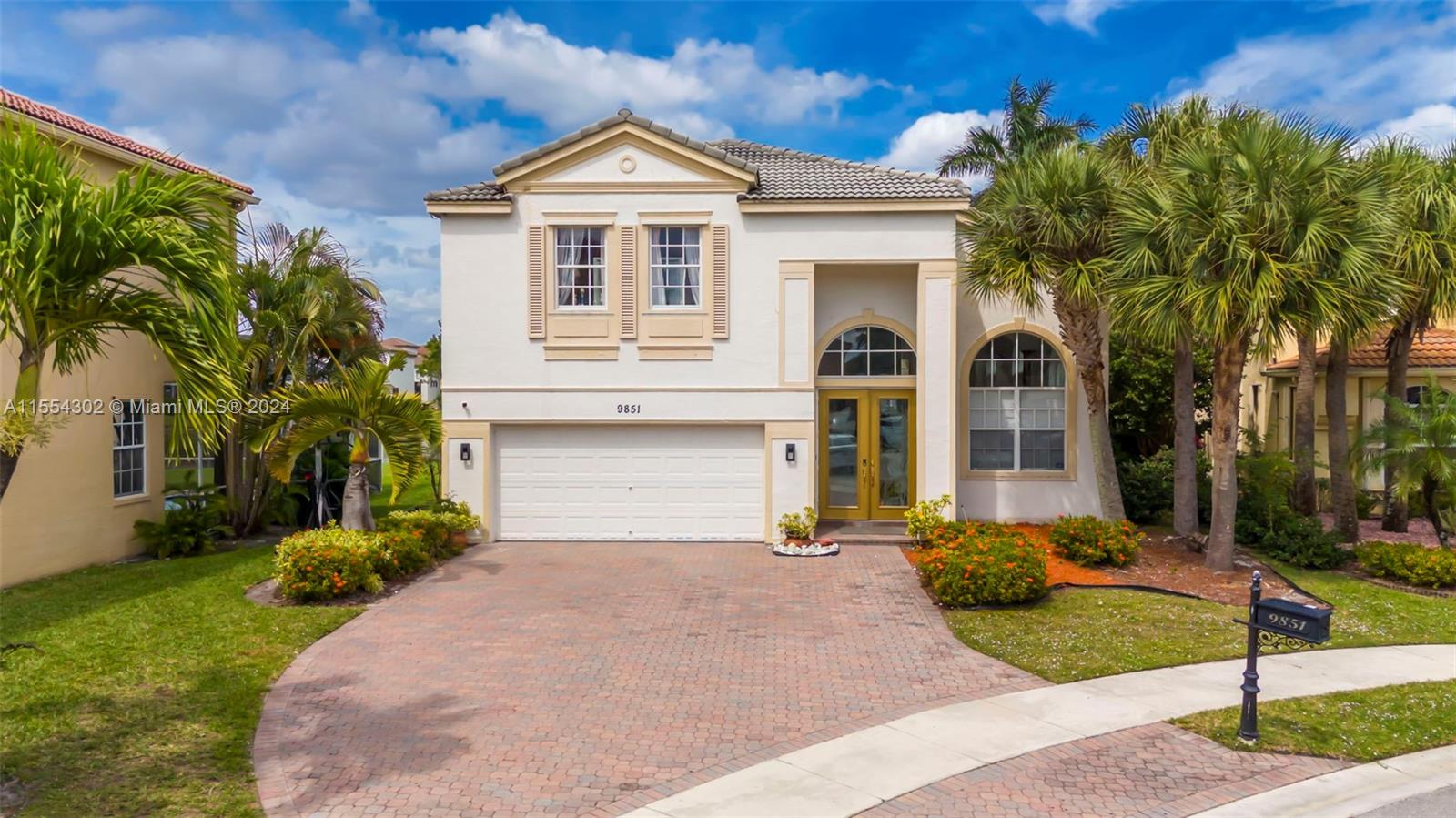 9851 Woolworth Ct Ct, Wellington, Palm Beach County, Florida - 4 Bedrooms  
3 Bathrooms - 