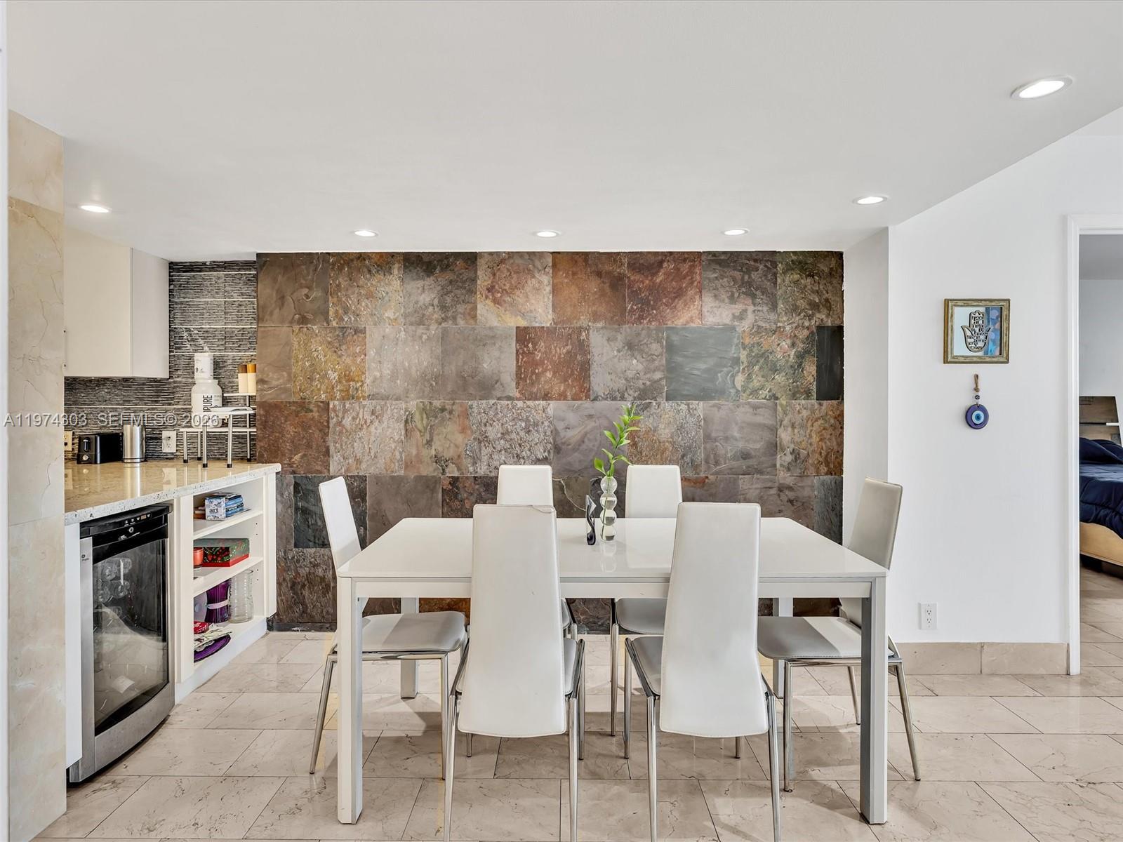 20335 W Country Club Dr 310