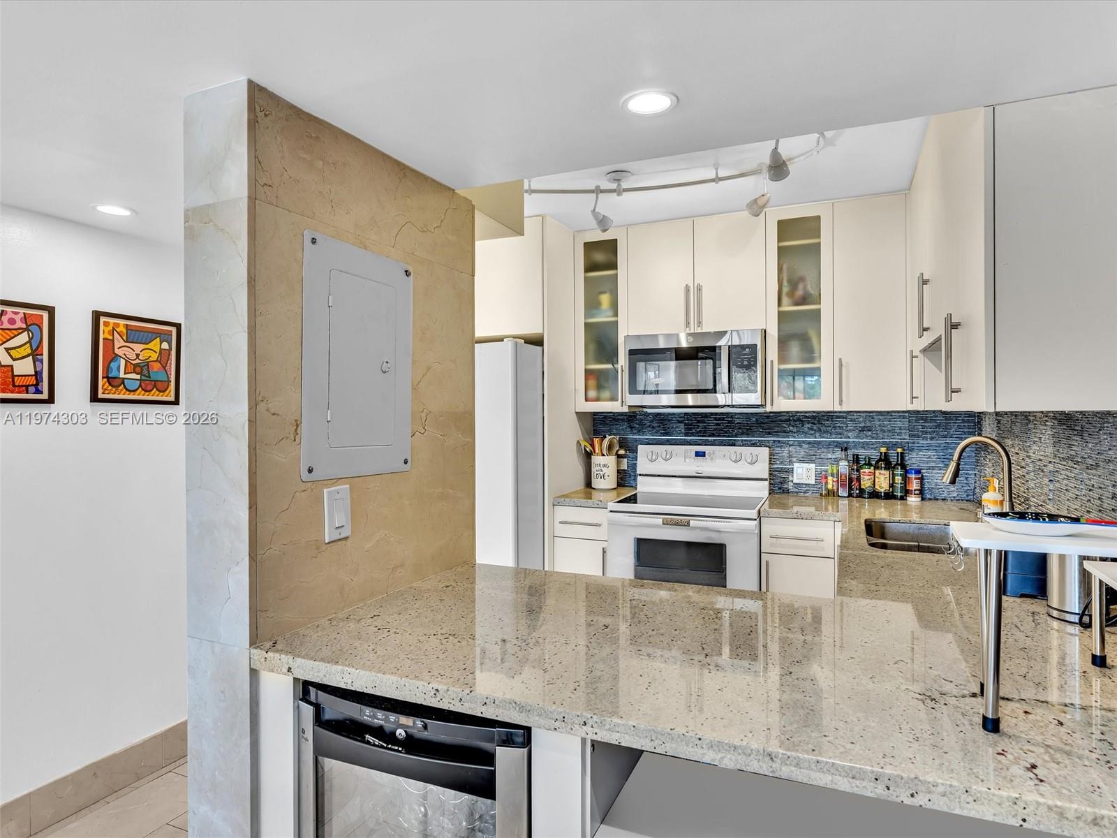 CORONADO CONDO- TOWER II - Residential