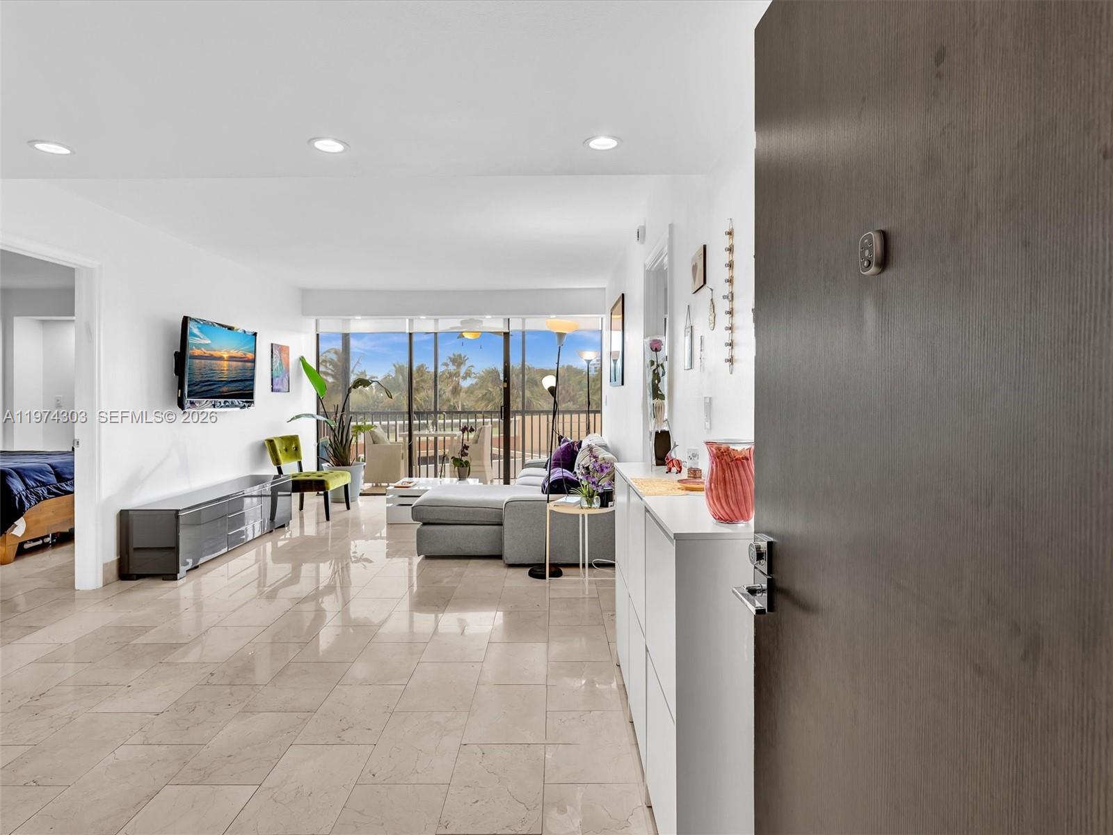 20335 W Country Club Dr 310