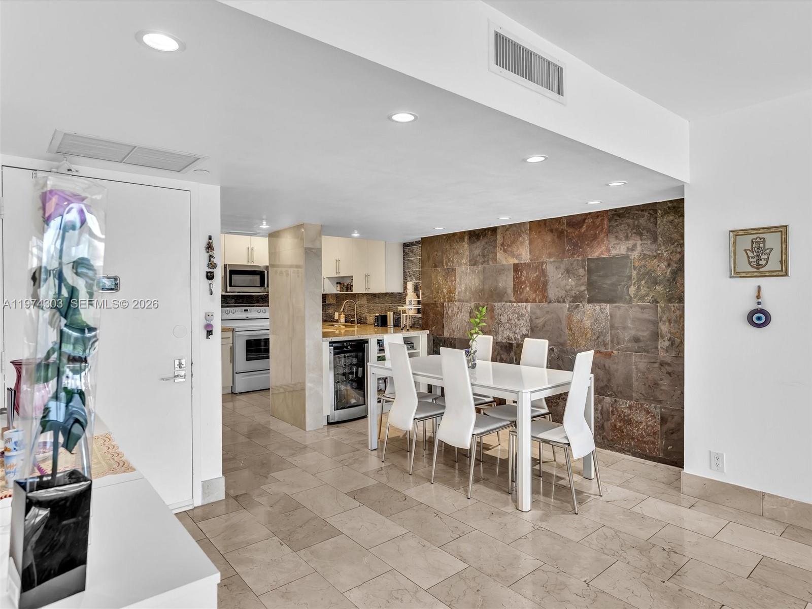 CORONADO CONDO- TOWER II - Residential