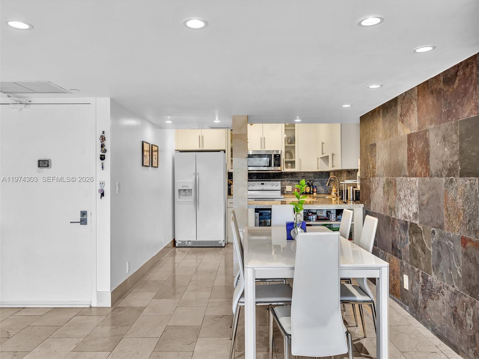 20335 W Country Club Dr 310