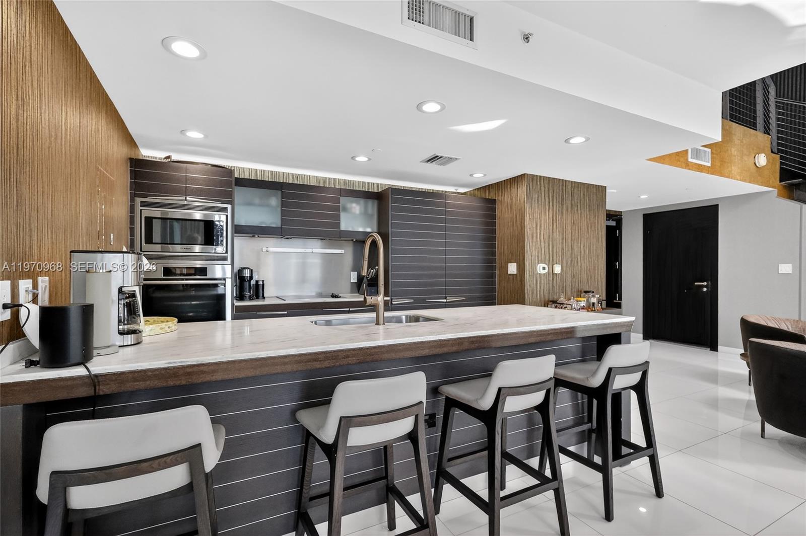 200 Biscayne Boulevard Way 1108