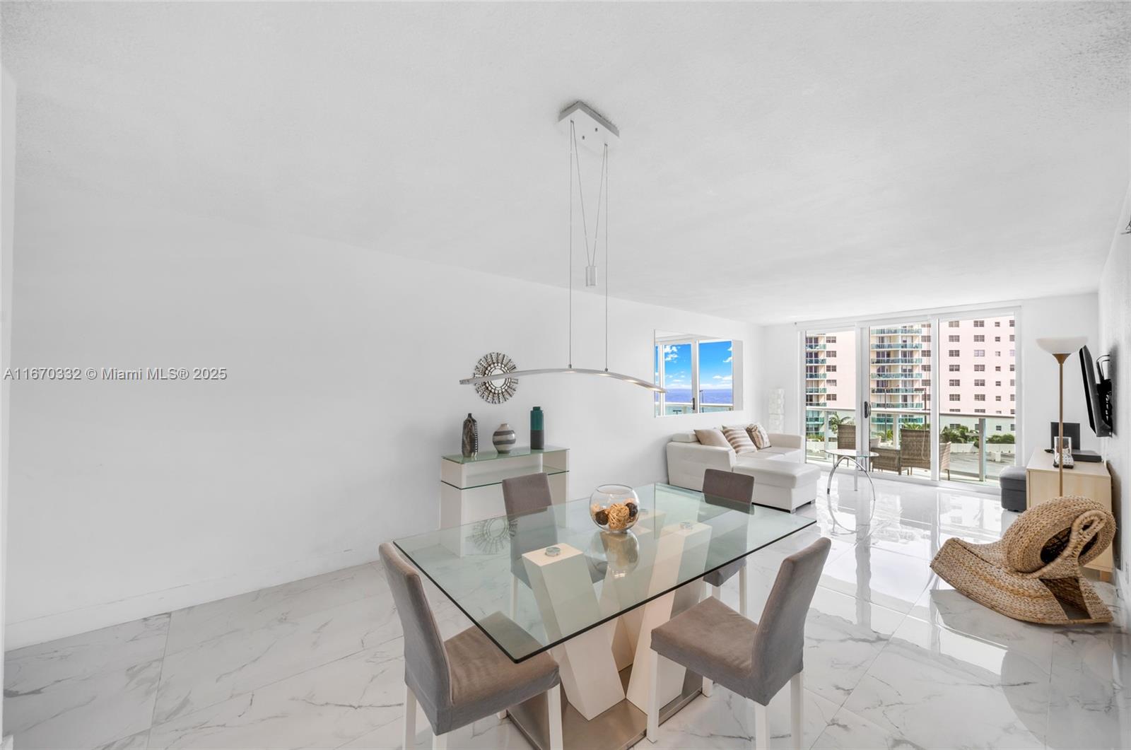 TIDES ON HOLLYWOOD BEACH - Residential