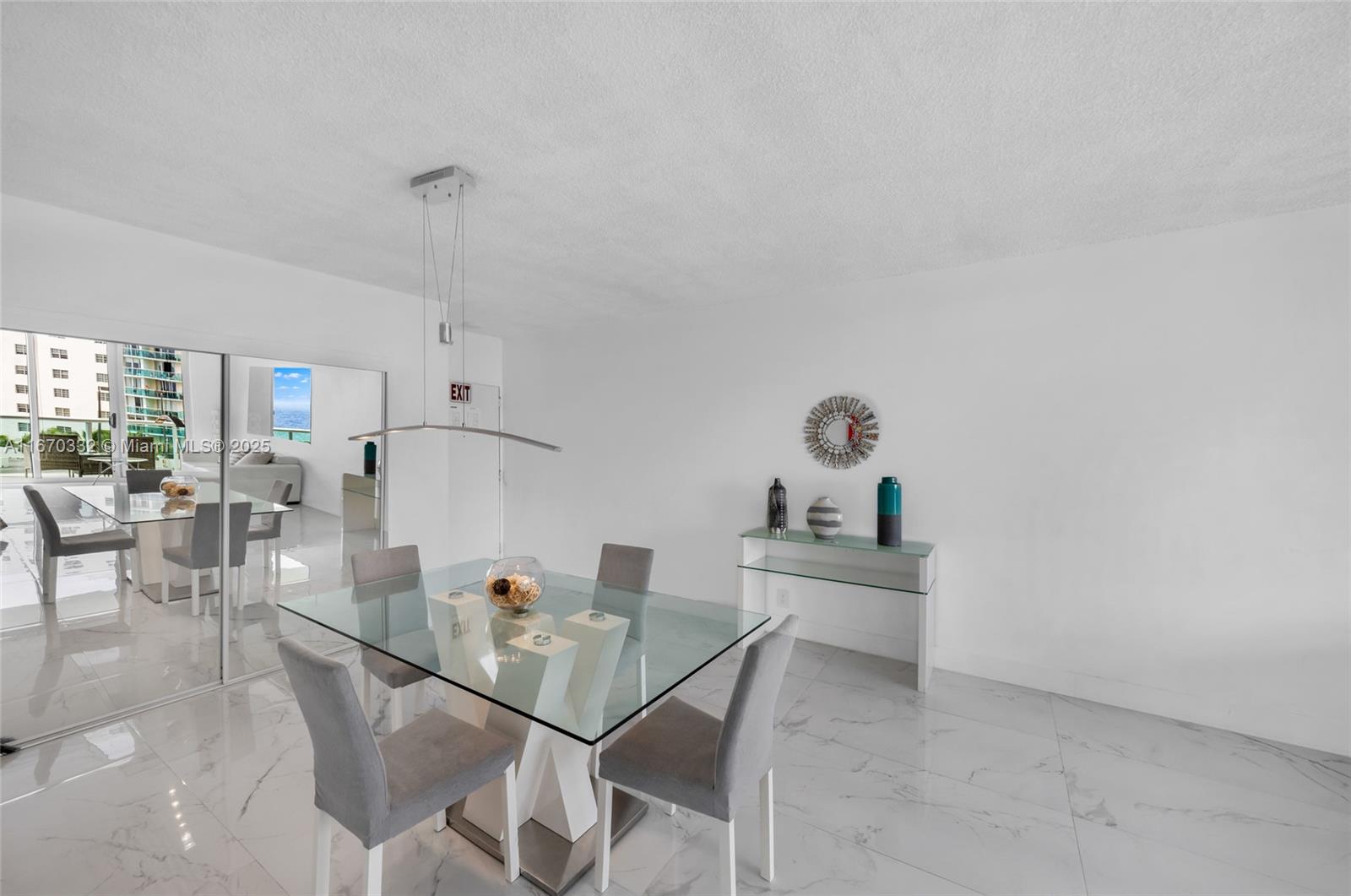TIDES ON HOLLYWOOD BEACH - Residential