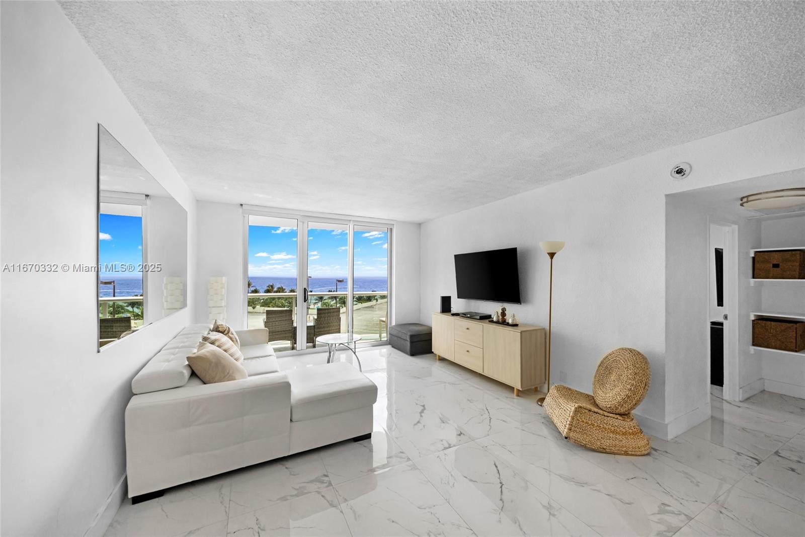 TIDES ON HOLLYWOOD BEACH - Residential