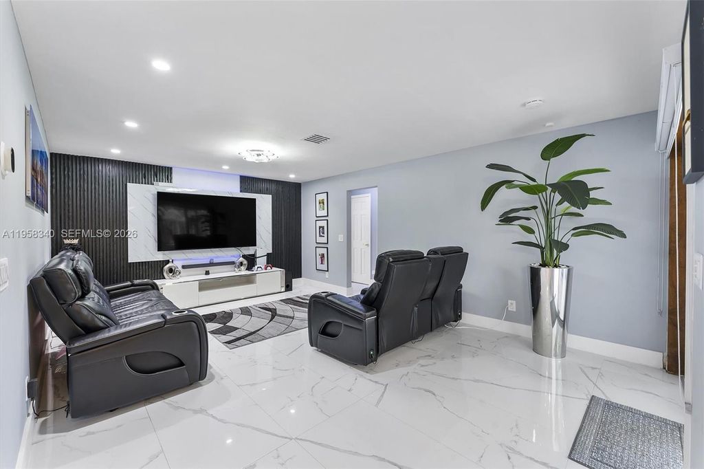 Photo of 7501 NW 42nd St, Coral Springs, FL 33065 (MLS # A11958340)