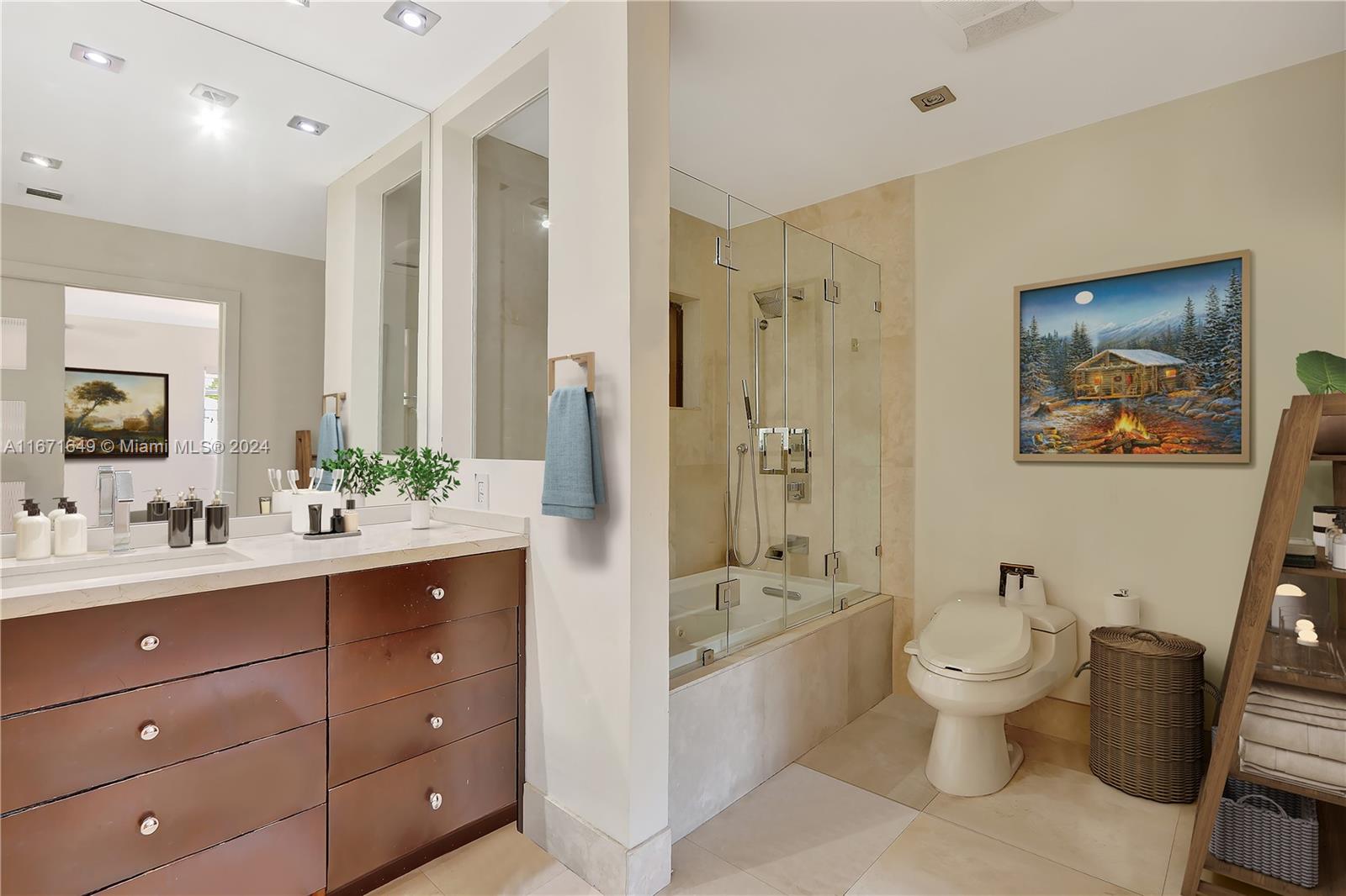 BISCAYNE KEY ESTATES - Residential