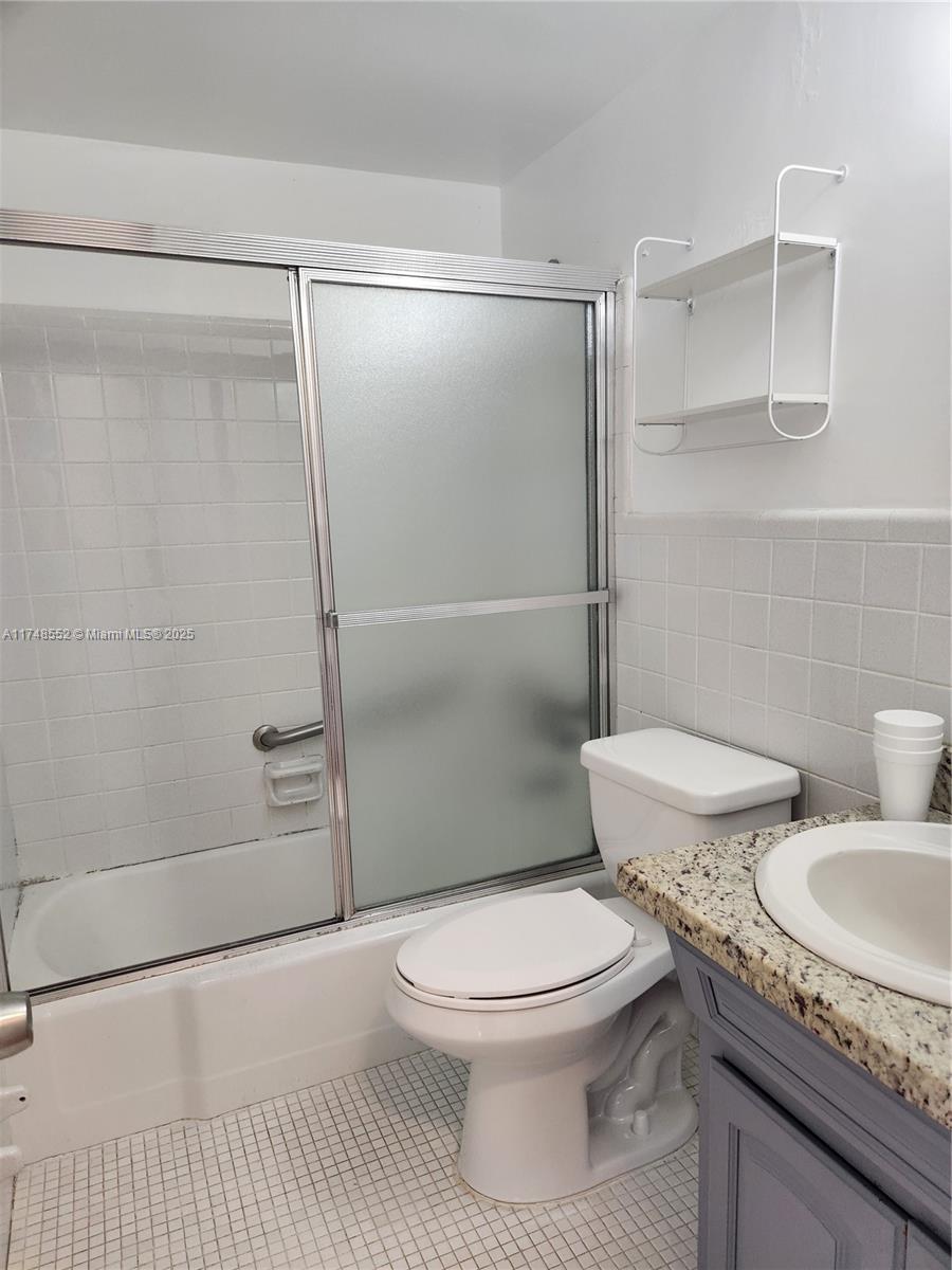 ENVOY APARTMENTS CONDOMIN - Residential