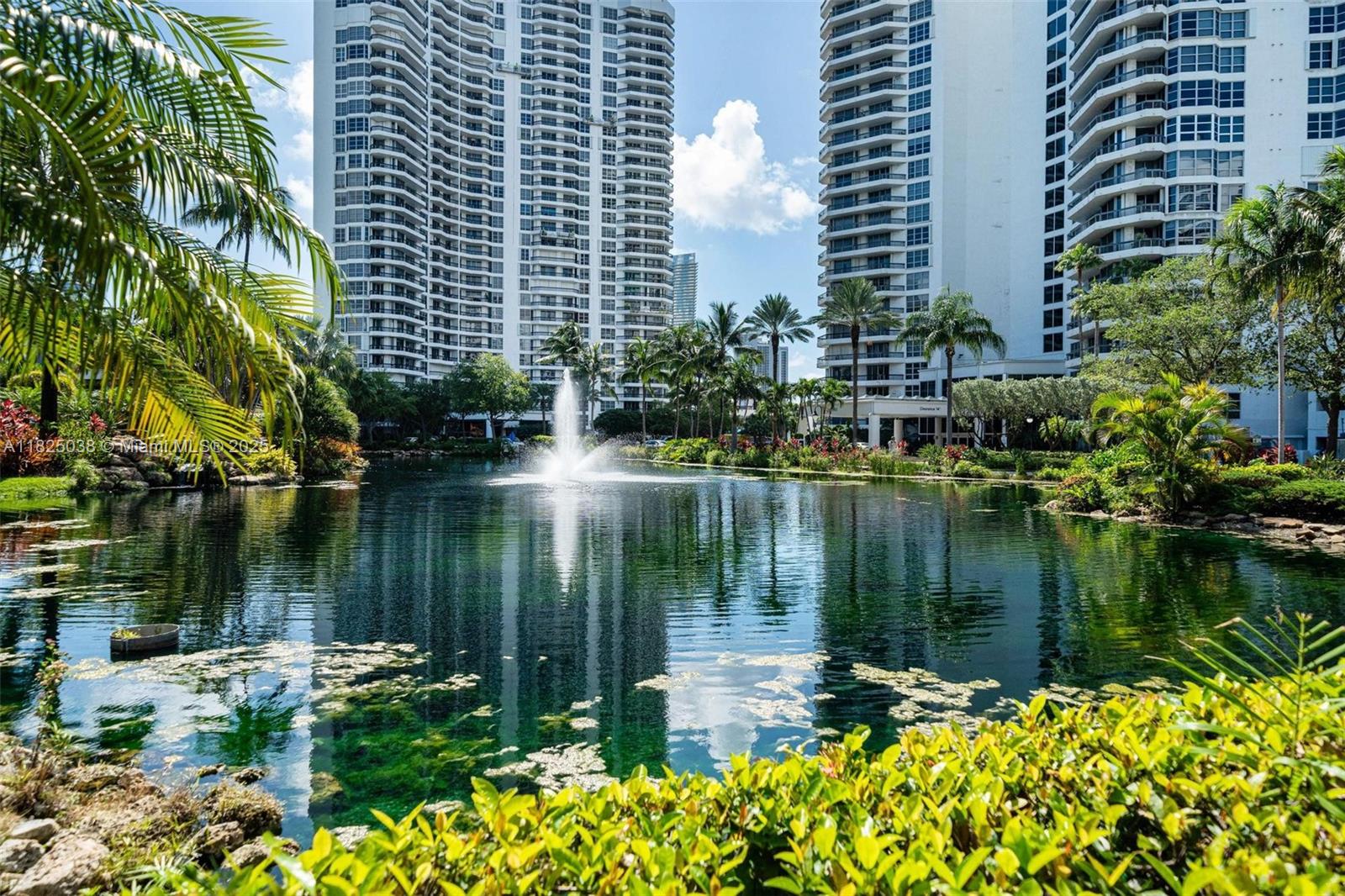 3500 Mystic Pointe Dr 1702, Aventura, FL, 33180/$398,000 1 3500 Mystic Pointe Dr 1702