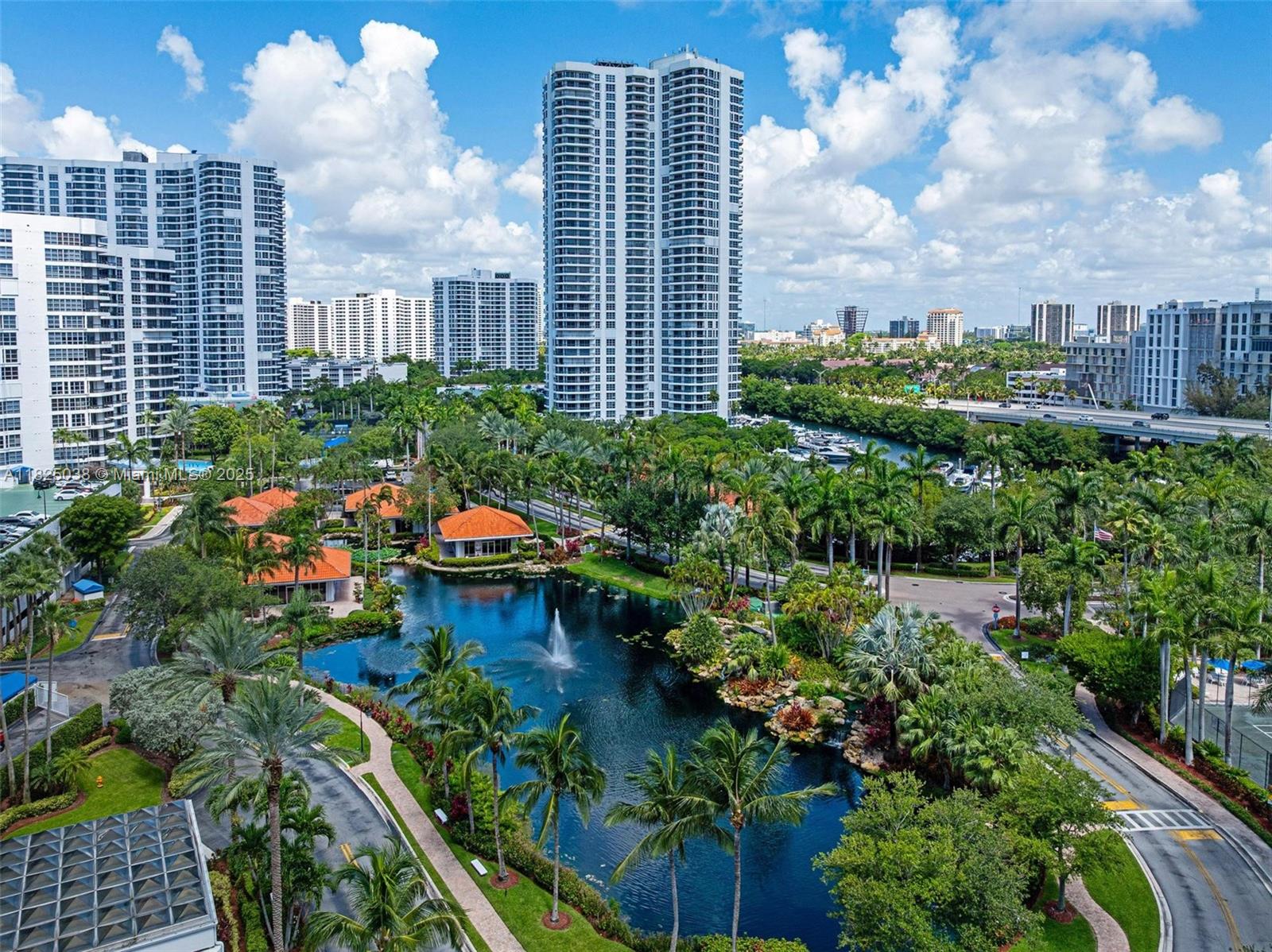 3500 Mystic Pointe Dr 1702, Aventura, FL, 33180/$398,000 3 3500 Mystic Pointe Dr 1702