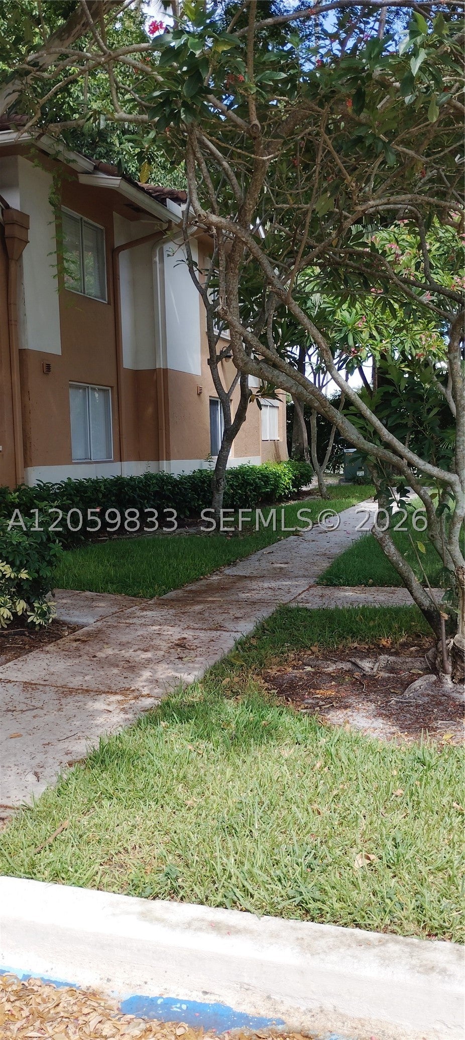 Photo of 729 NW 92 AV 729 AVE #729, Plantation, FL 33324 (MLS # A12059833)