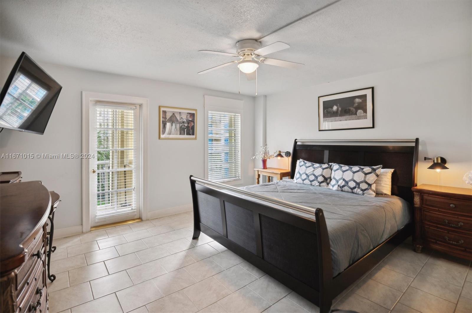 TIERRA DEL MAR CONDO SOUT - Residential Lease