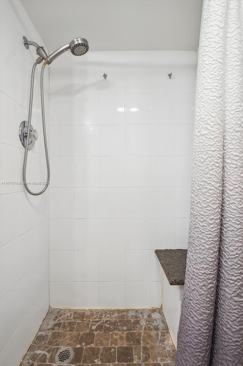 TIERRA DEL MAR CONDO SOUT - Residential Lease