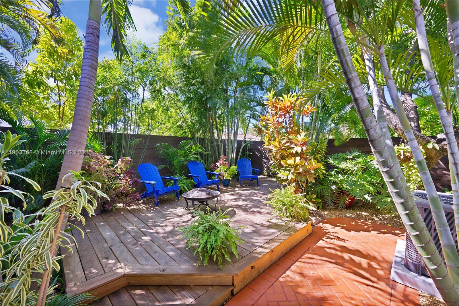 GULFSTREAM ESTATES - Residential