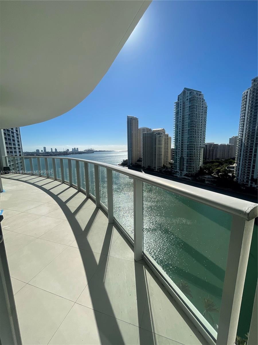Rental Property at 300 S Biscayne Blvd 1408, Miami, Broward County, Florida - Bedrooms: 2 
Bathrooms: 2  - $4,300 MO.
