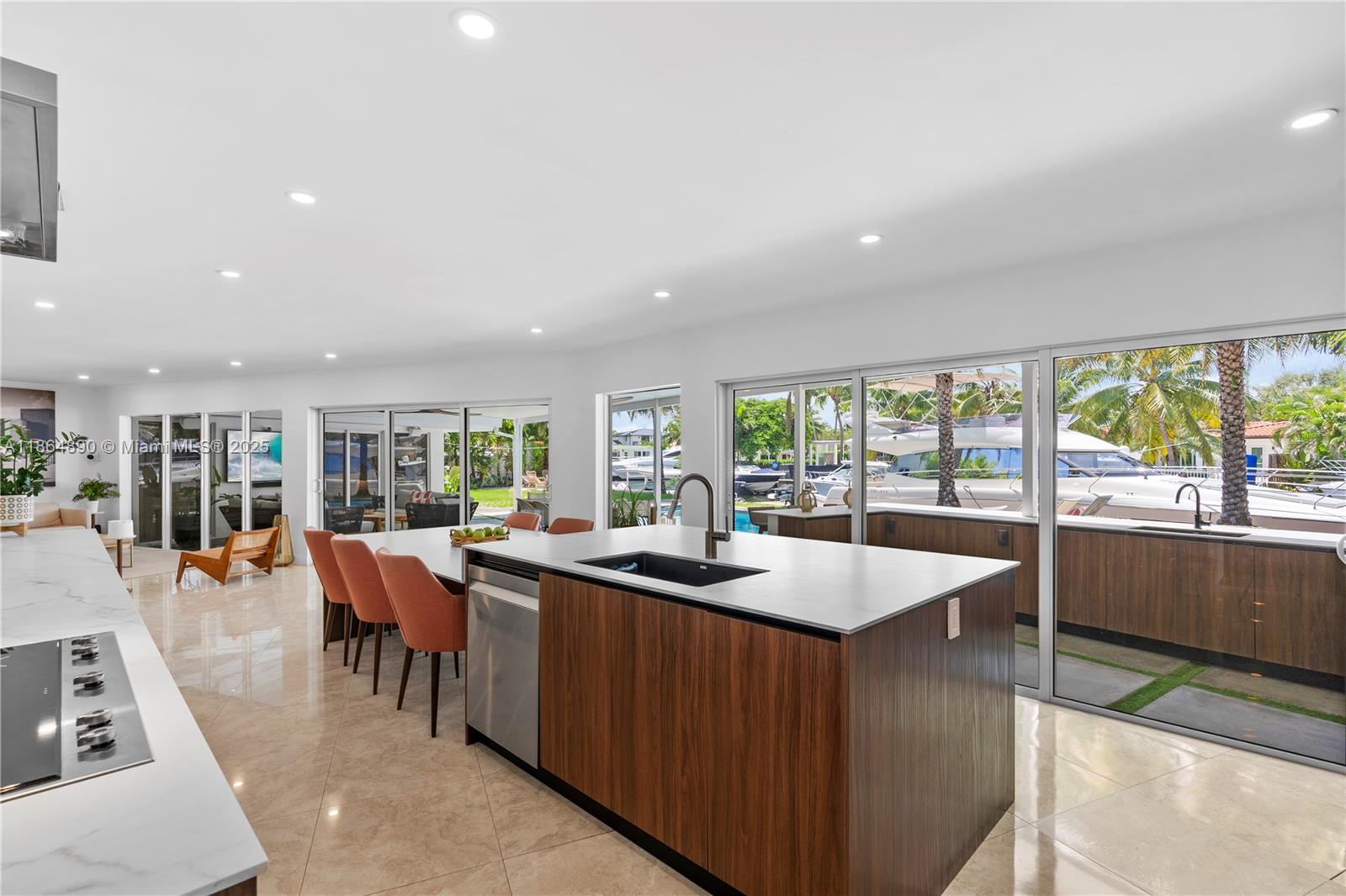 KEYSTONE ISLANDS - Residential