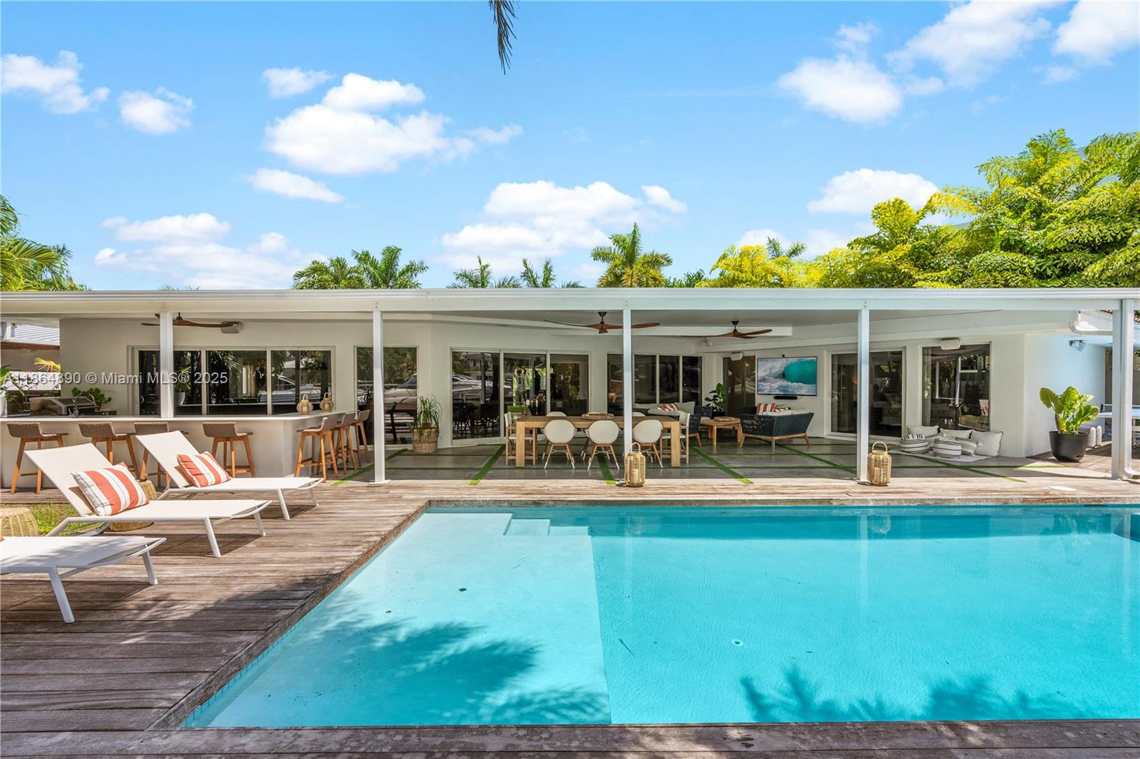 KEYSTONE ISLANDS - Residential