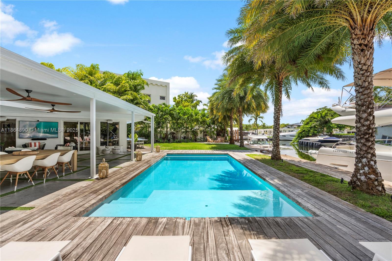 KEYSTONE ISLANDS - Residential