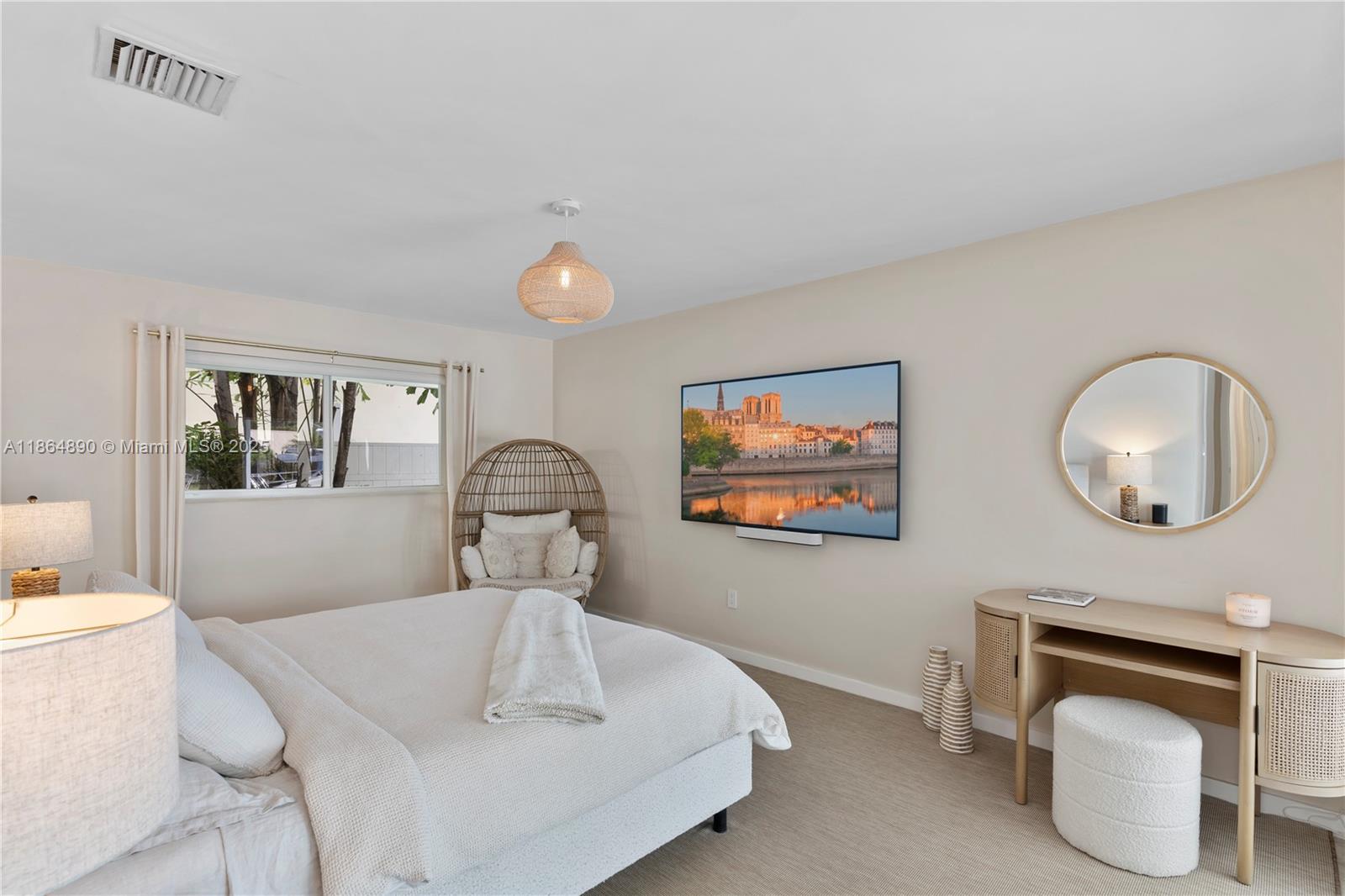 KEYSTONE ISLANDS - Residential