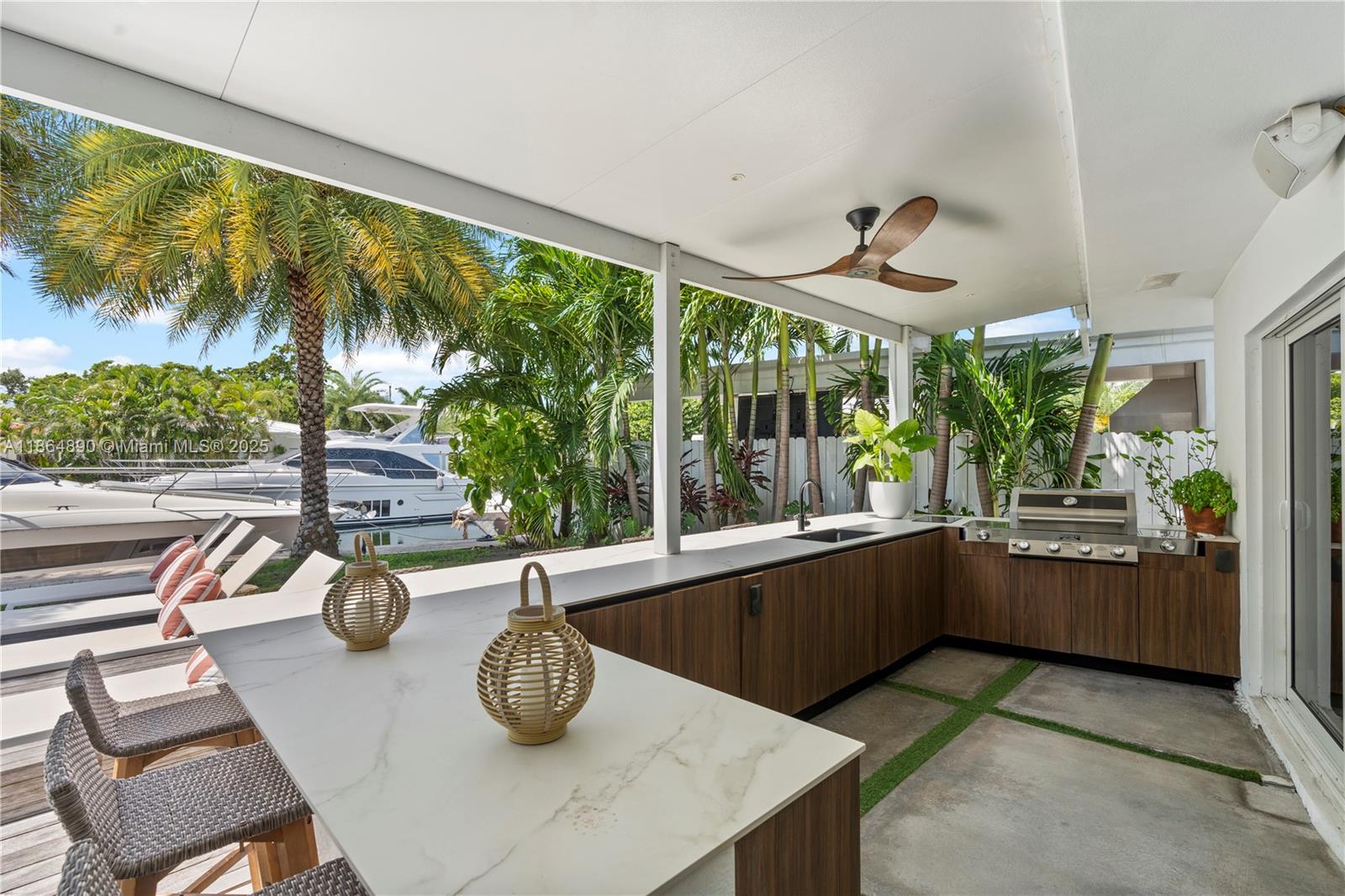 KEYSTONE ISLANDS - Residential