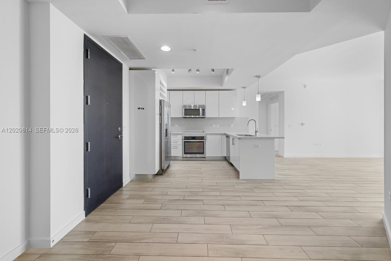 NINE AT MARY BRICKELL VIL - Residential