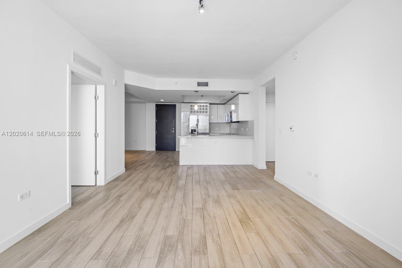 NINE AT MARY BRICKELL VIL - Residential