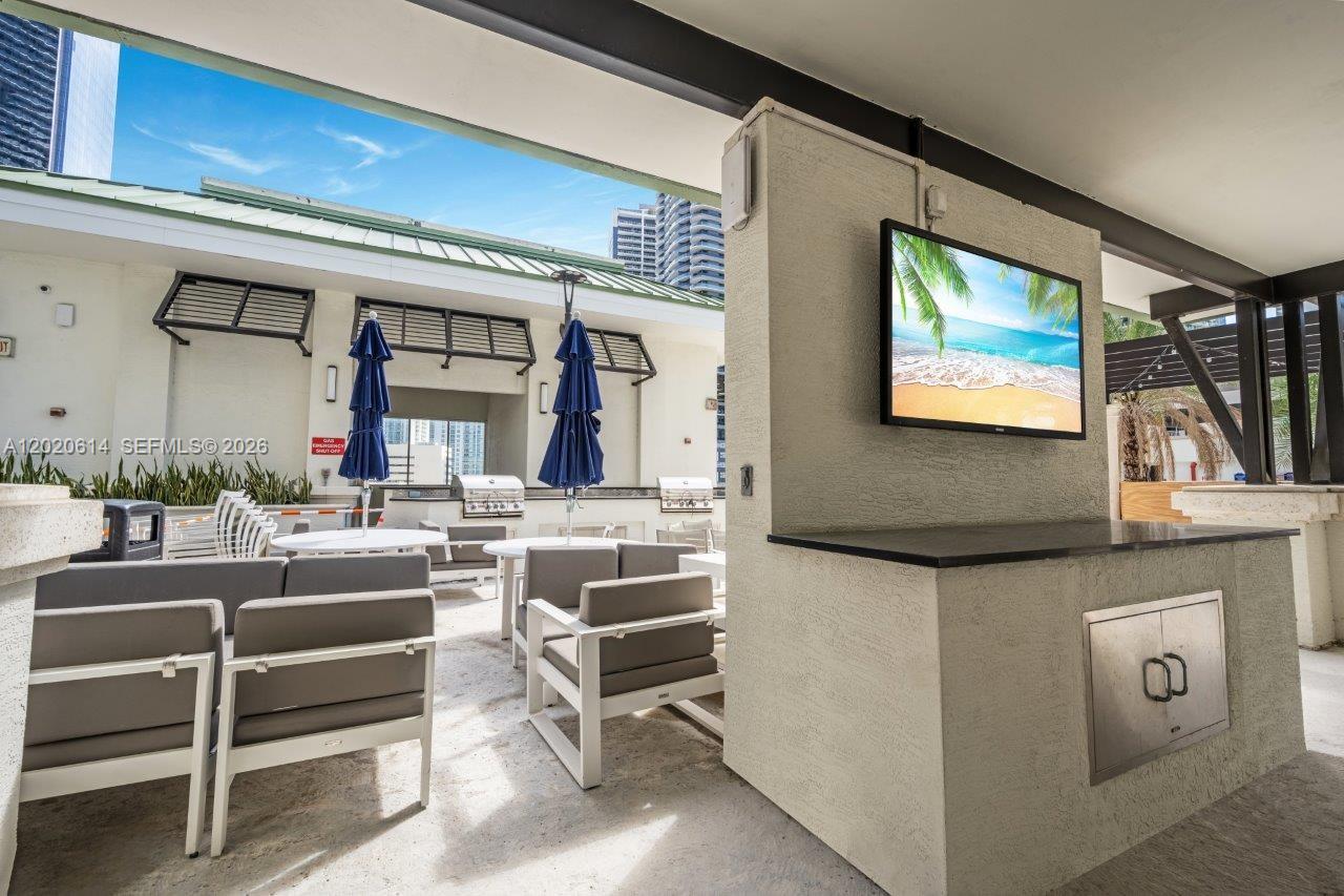 NINE AT MARY BRICKELL VIL - Residential