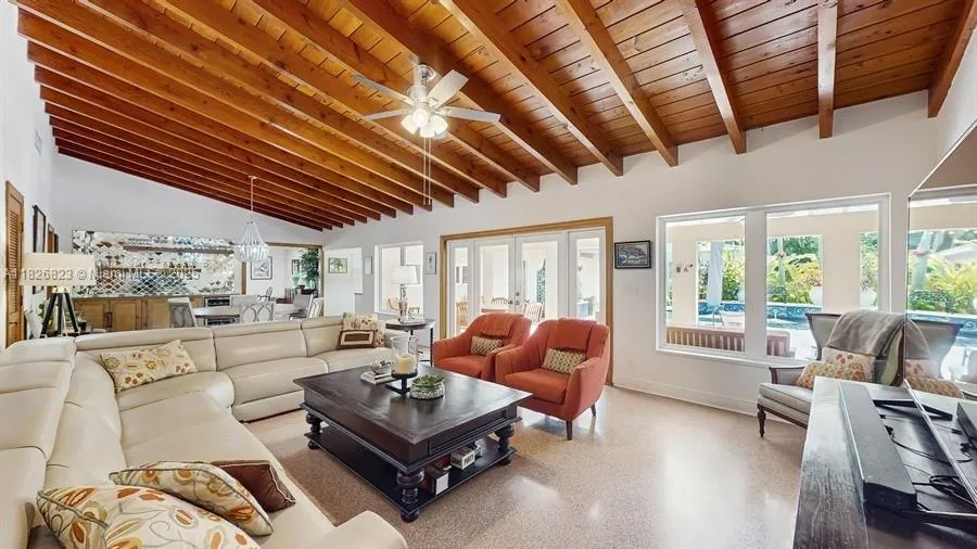 Coral Gables, Florida 33134, United States, 6 Bedrooms Bedrooms, ,5 BathroomsBathrooms,Residential,Active,161158