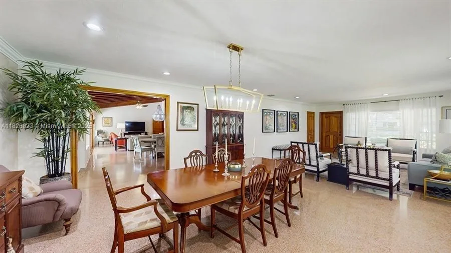 Coral Gables, Florida 33134, United States, 6 Bedrooms Bedrooms, ,5 BathroomsBathrooms,Residential,Active,161158