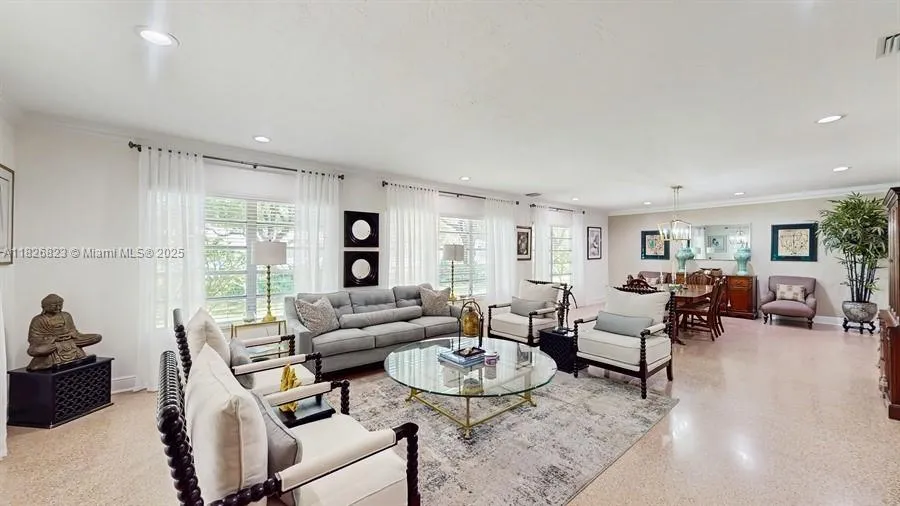 Coral Gables, Florida 33134, United States, 6 Bedrooms Bedrooms, ,5 BathroomsBathrooms,Residential,Active,161158