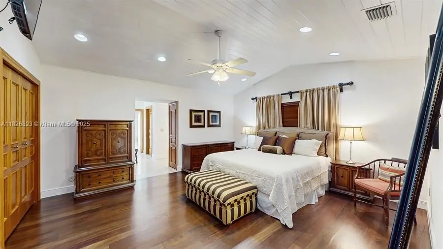 Coral Gables, Florida 33134, United States, 6 Bedrooms Bedrooms, ,5 BathroomsBathrooms,Residential,Active,161158