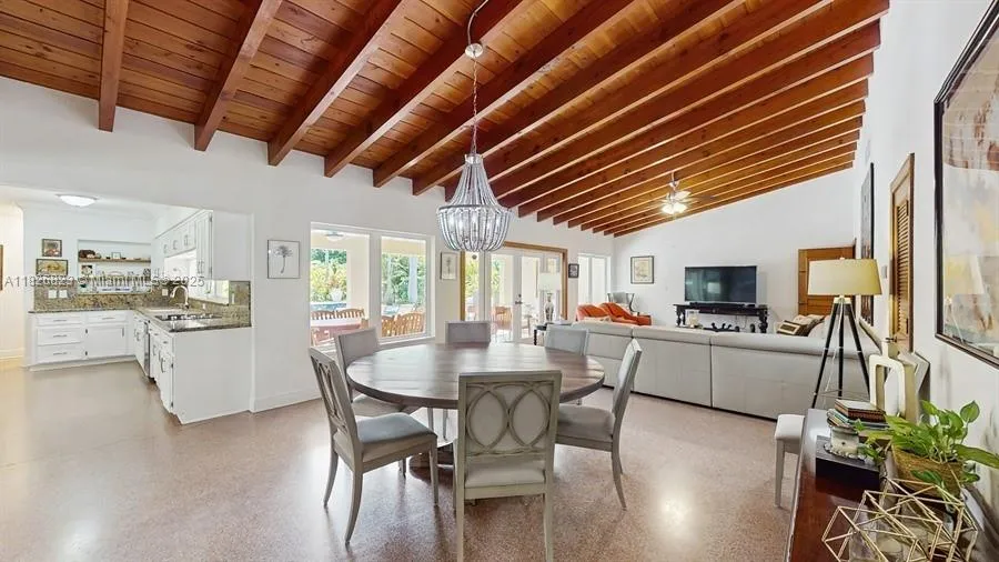 Coral Gables, Florida 33134, United States, 6 Bedrooms Bedrooms, ,5 BathroomsBathrooms,Residential,Active,161158