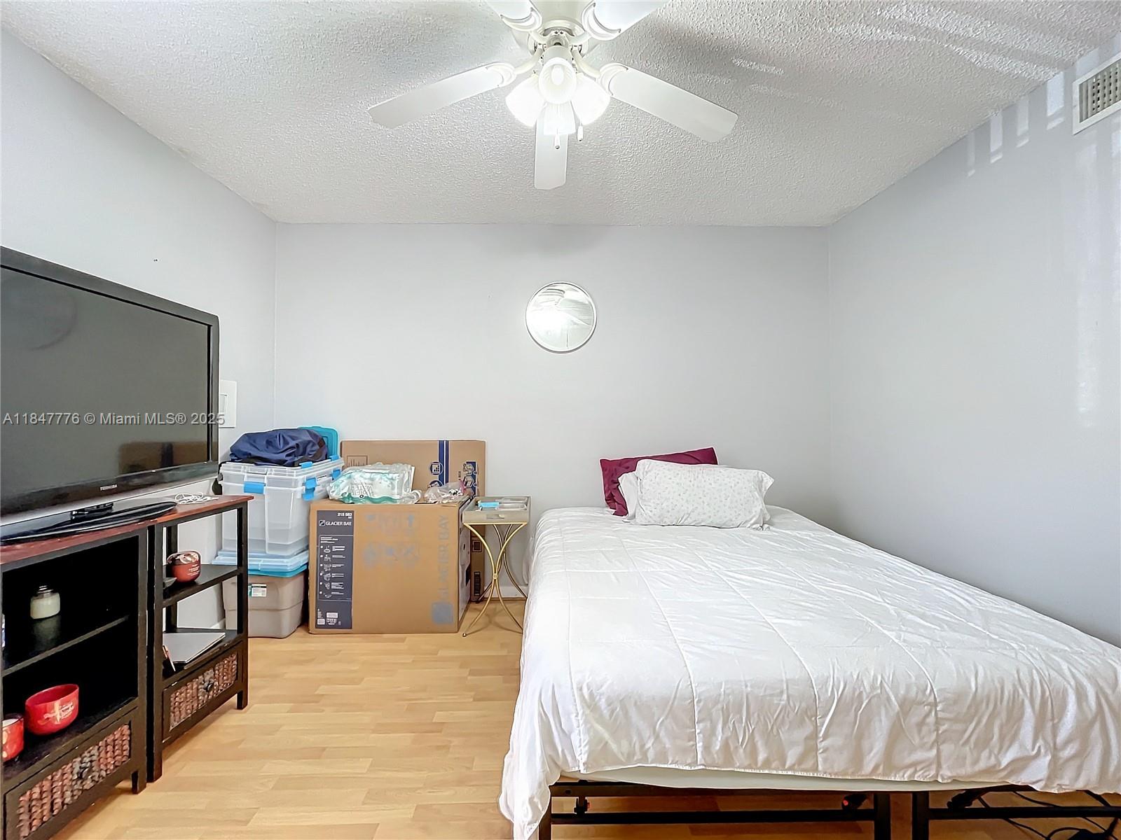 PIERPOINTE ONE CONDO II - Residential